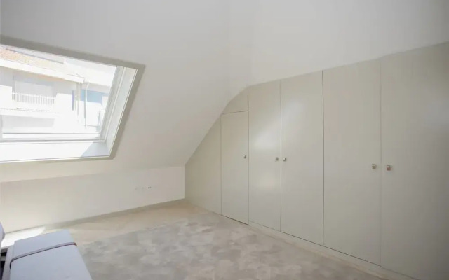 Liiiving in Porto - Luxury Beachfront Apartment VI