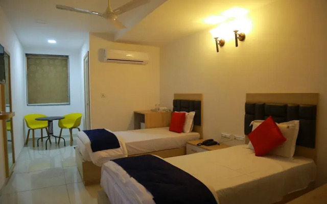 The Balcony Suites