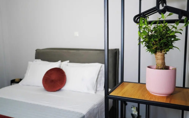 Athenian Petralona Suite