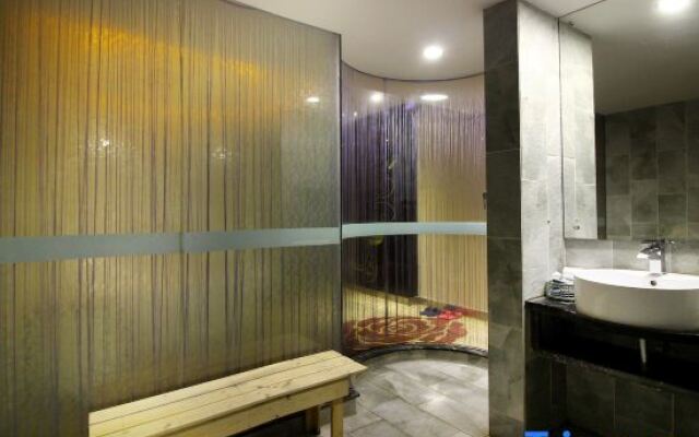 Jiangmen Charming Hotel