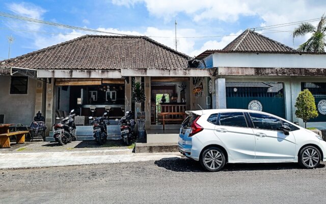 Tanjung Lima Hotel Legian
