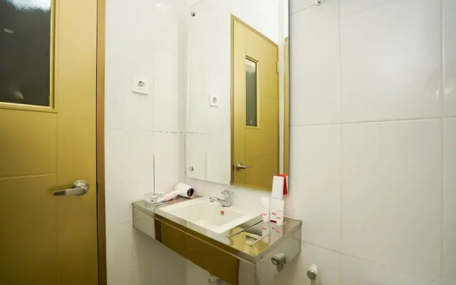 OYO 1330 Hotel Cahaya 3