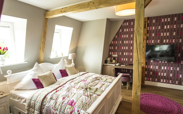 Schloss mit Park Kaarz