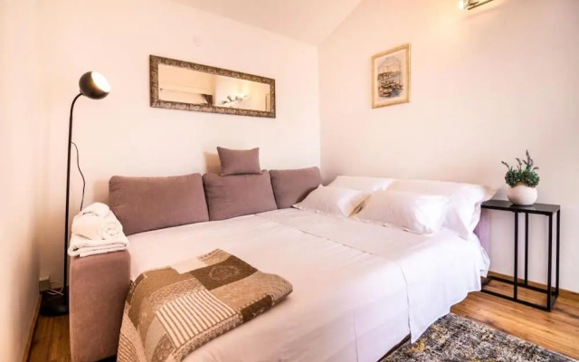 Branka - 50 m From Beach - A1
