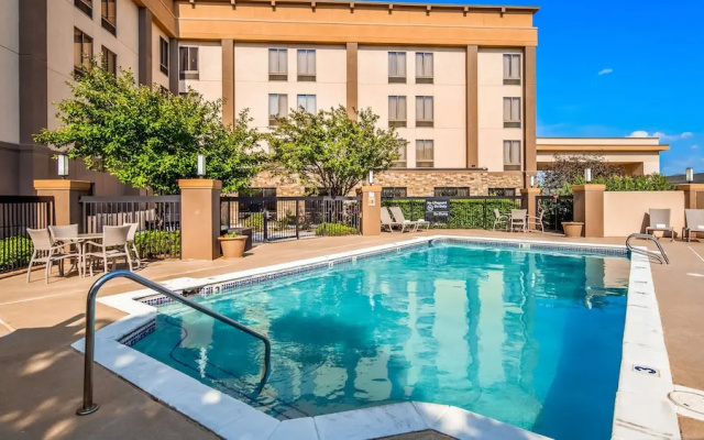 Hampton Inn Wichita/west Airpo
