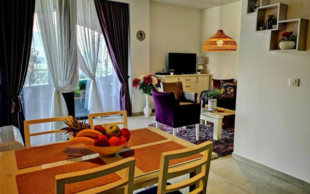 Lavander One Bedroom Apartment -29