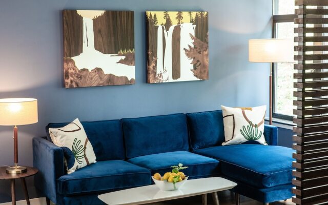 Domicile Suites at Harbor Steps