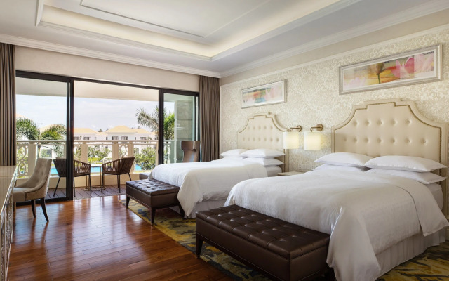 Sheraton Grand Danang Resort & Convention Center