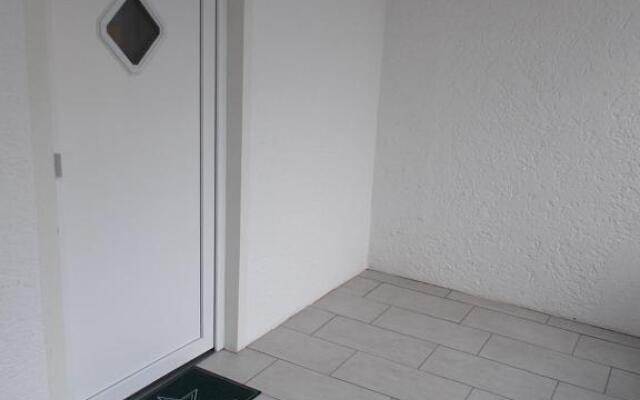 Eltinger Studio Apartment