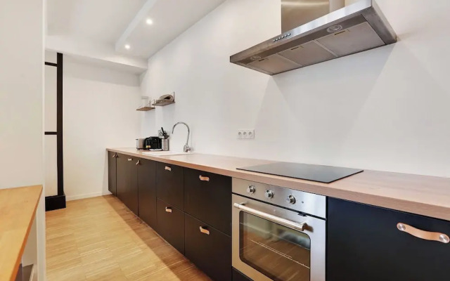 Spacious Apartment - 4br/10p Near Montmartre