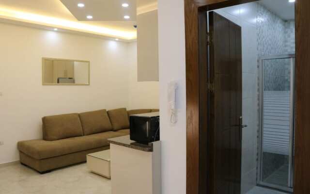 Amazing one Bedroom Apartment in Amman, Elwebdah 5