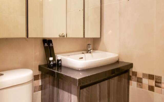Nice And Cozy Living 2Br Apartment At Green Bay Pluit