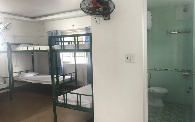 Cong Khanh Hotel