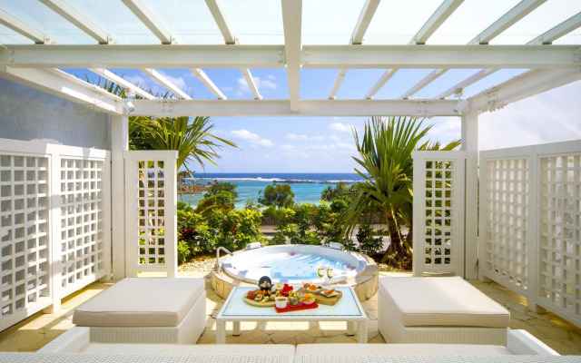 Hotel Shigira Mirage