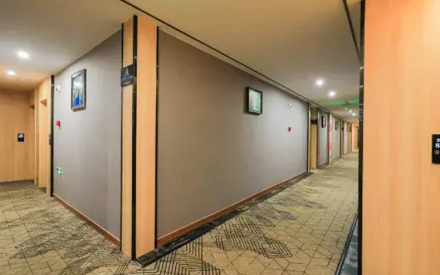 Yi Lian Hotel