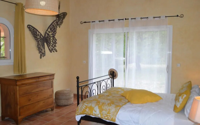 House in Montfort-sur-argens With Garden