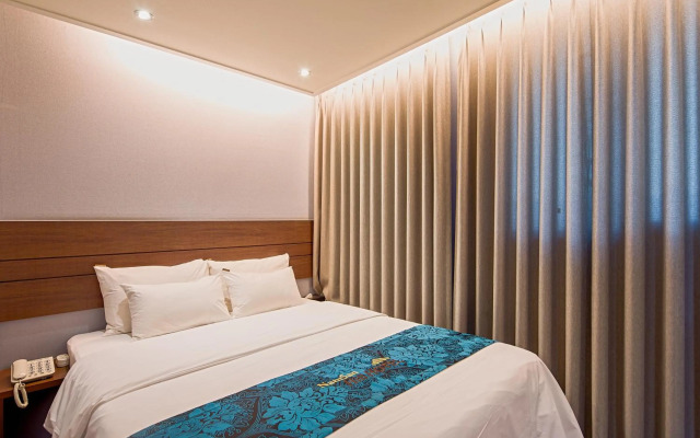 Namsan Hill Hotel
