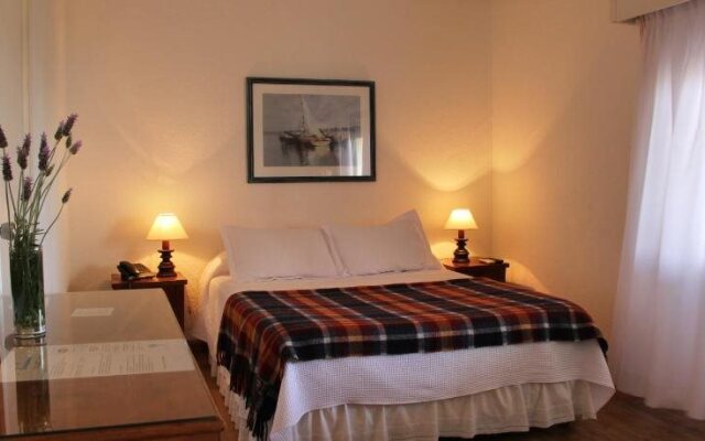 Hotel Bravamar