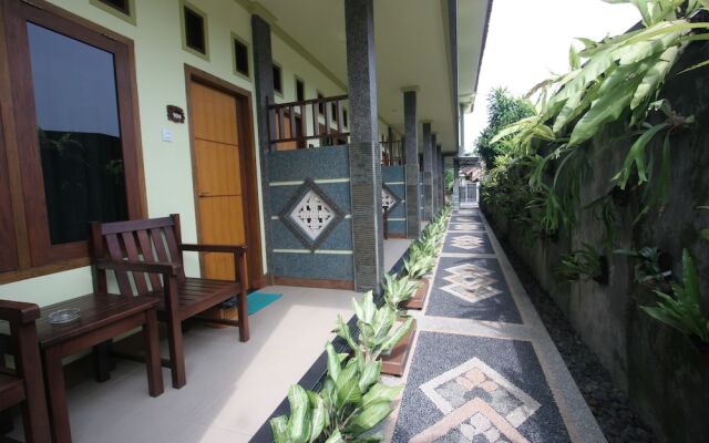 Sekardiyu Guest House