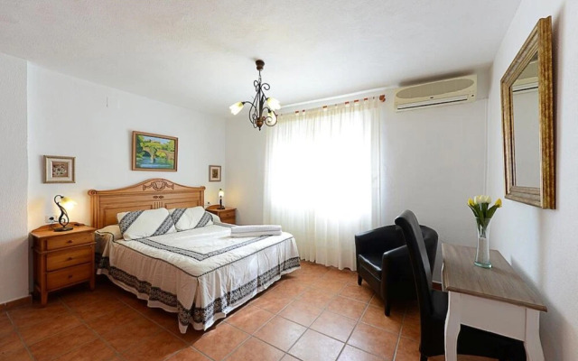 Villa - 4 Bedrooms with Pool - 106435