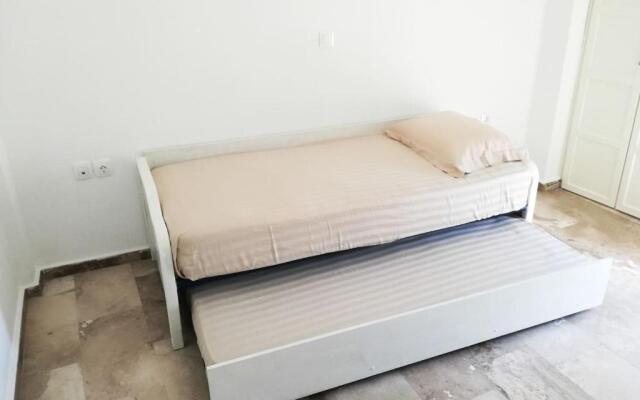 Central flat, 300m from the beach