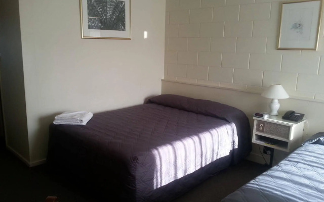 Midtown Motor Inn