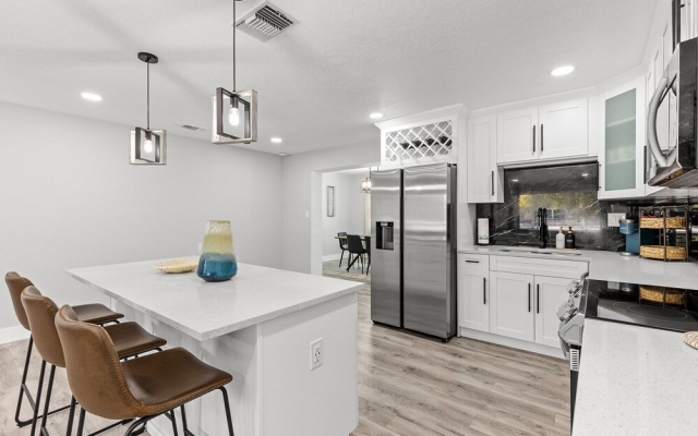 NEW Mid Century Modern Largo Retreat