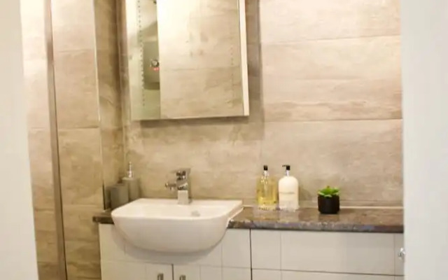 Welcoming 2 Bedroom Flat Near Fountainbridge