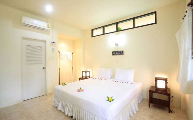 Koh Mook Rubertree Bungalow