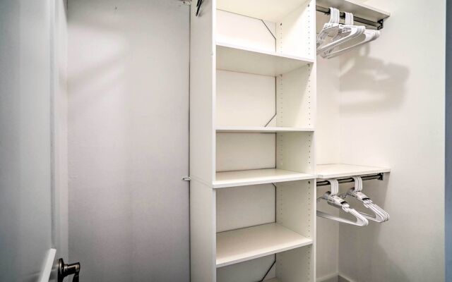 Waterfront Matlacha Home w/ Hot Tub & Grill!