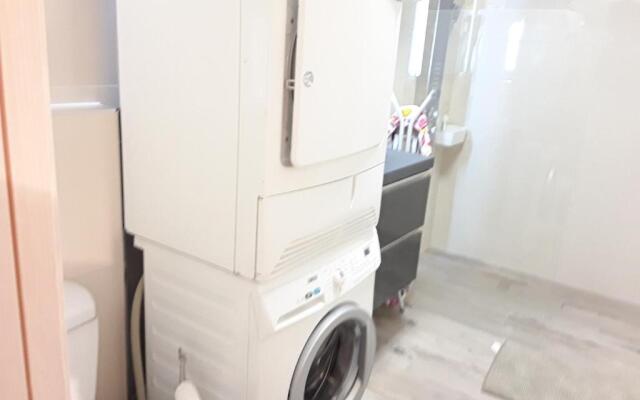 136 A First Line sleeps 6
