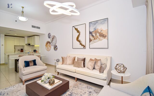 Stunning Sea View 2Bed near Tram Stn