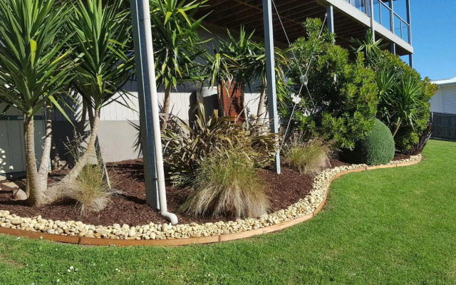 Saltwater Breeze Retreat