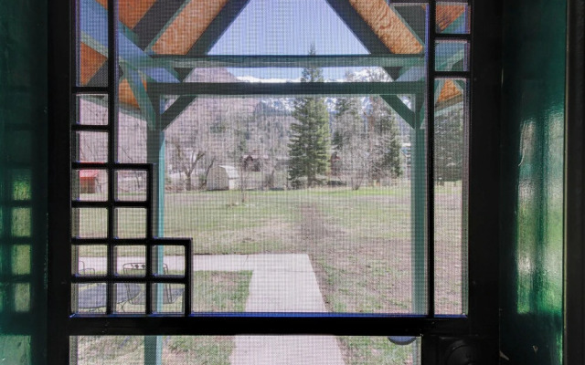Downtown Ouray Apt w/ River & Mountain Views!