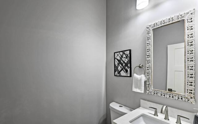 7 Mi to Dtwn Phoenix: Home w/ Patio & Yard