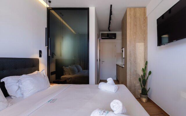 Kentro Luxury Suites