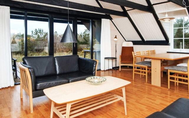 6 Person Holiday Home in Ringkobing