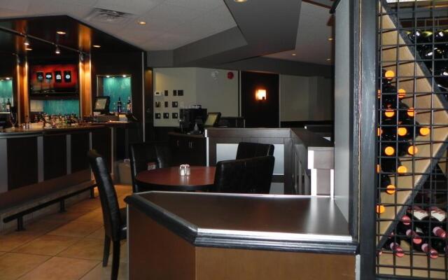 Quality Inn & Suites Bay Front