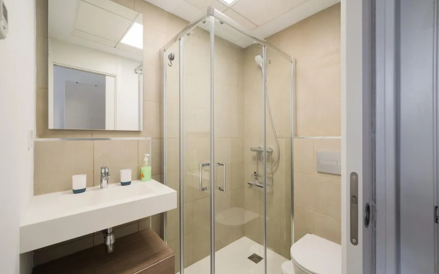 Villajoyosa Home With Shared Pool