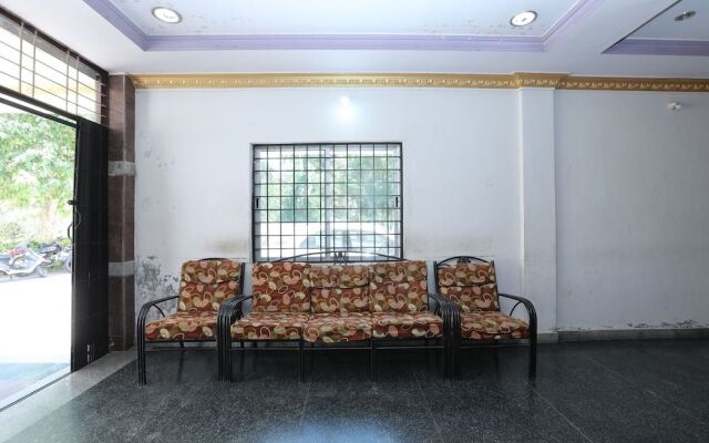 Oyo 30297 Riviera Residency