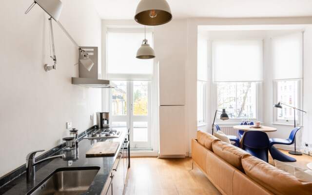 The Powis Square Escape - Modern 2BDR in Notting Hill