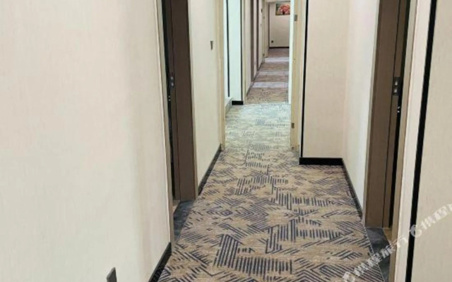 Tianhe Business Hotel