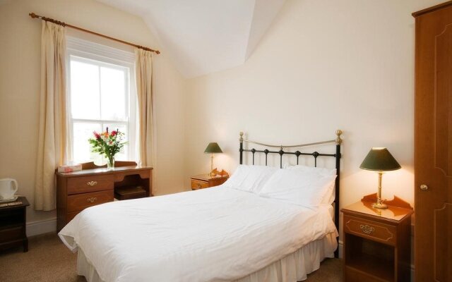 Linden Hall B&B