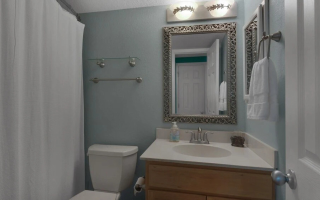 Palm Beach Club 4-127 Parrot-dise Palms