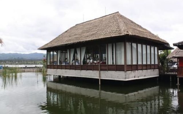 Batur Lakeside Hut