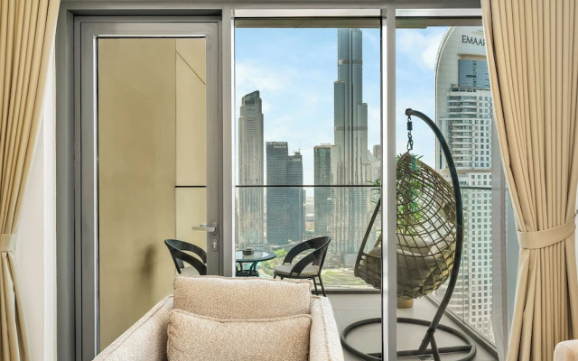 Panoramic Burj Khalifa View by Propigo