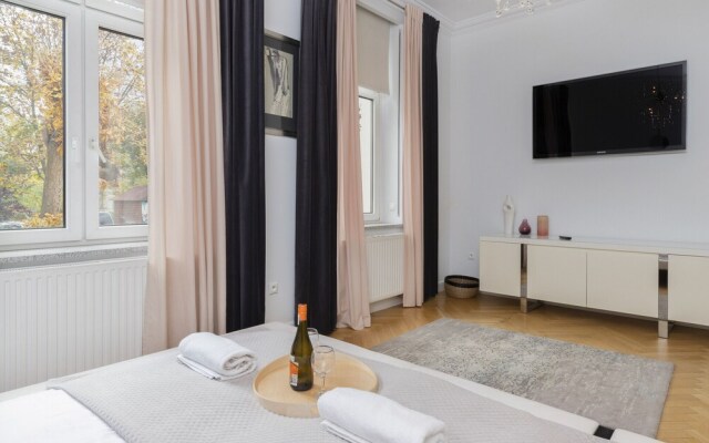 Parkowa Apartment Sopot by Renters