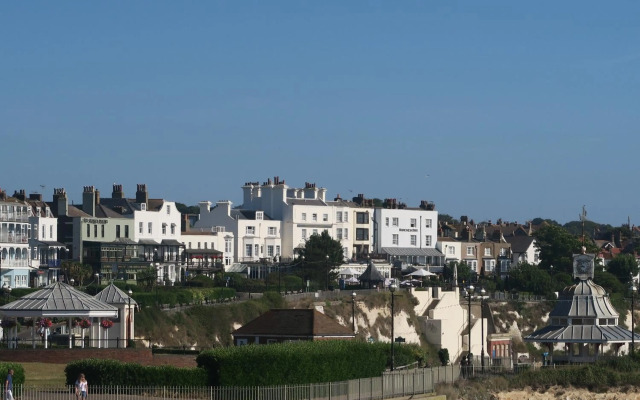 Shorley Wall Broadstairs by the Beach with Parking