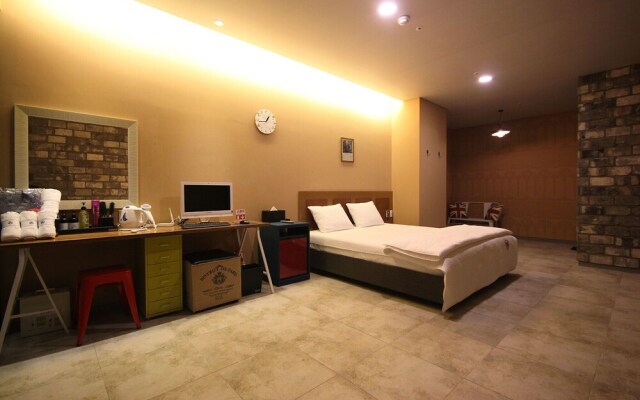 Changwon Masan IVE Hotel