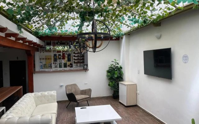 Hotel Miracle by MJV